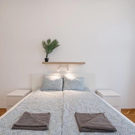 Luxurious Downtown Family Suite Budapest Luaran gambar