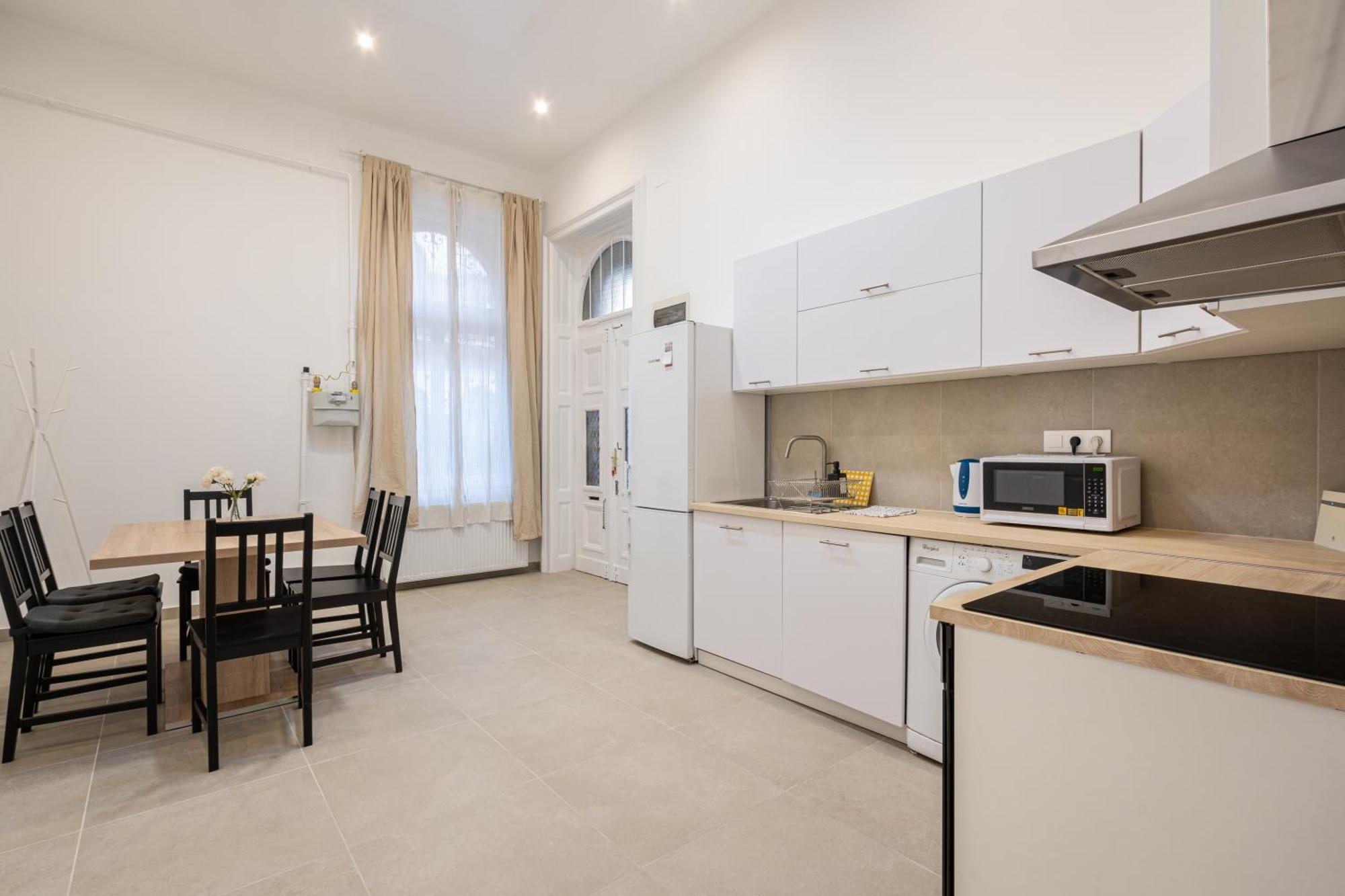 Luxurious Downtown Family Suite Budapest Luaran gambar